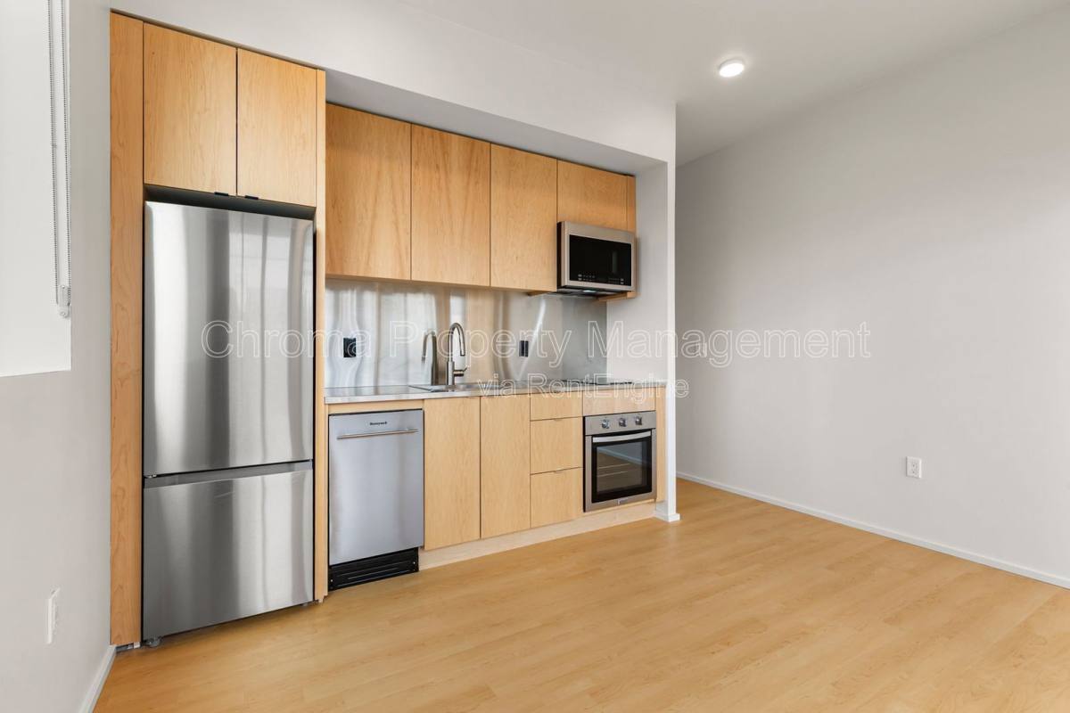 Apartment for rent at 7480 N Delaware Ave, Portland, OR 97217