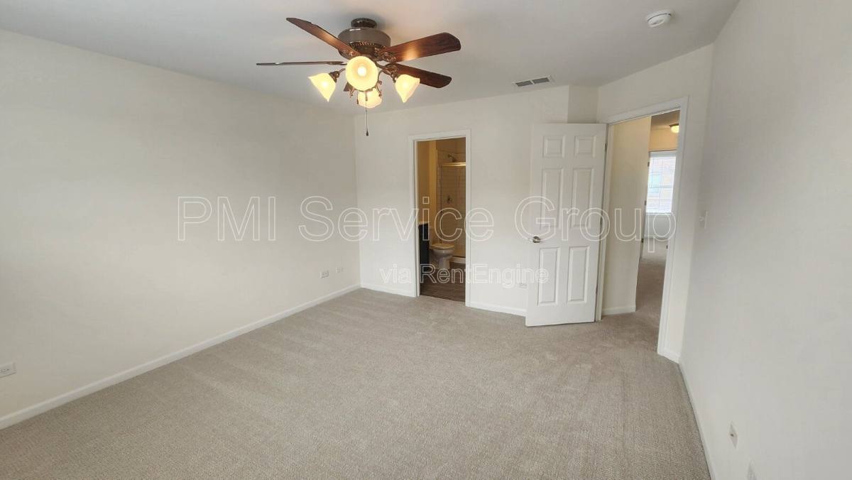 Townhouse for rent at 4444 Monroe Court, Naperville, IL 60564