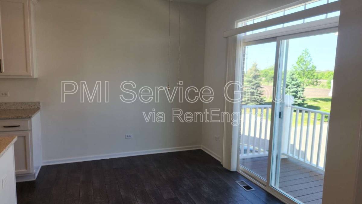 Townhouse for rent at 4444 Monroe Court, Naperville, IL 60564