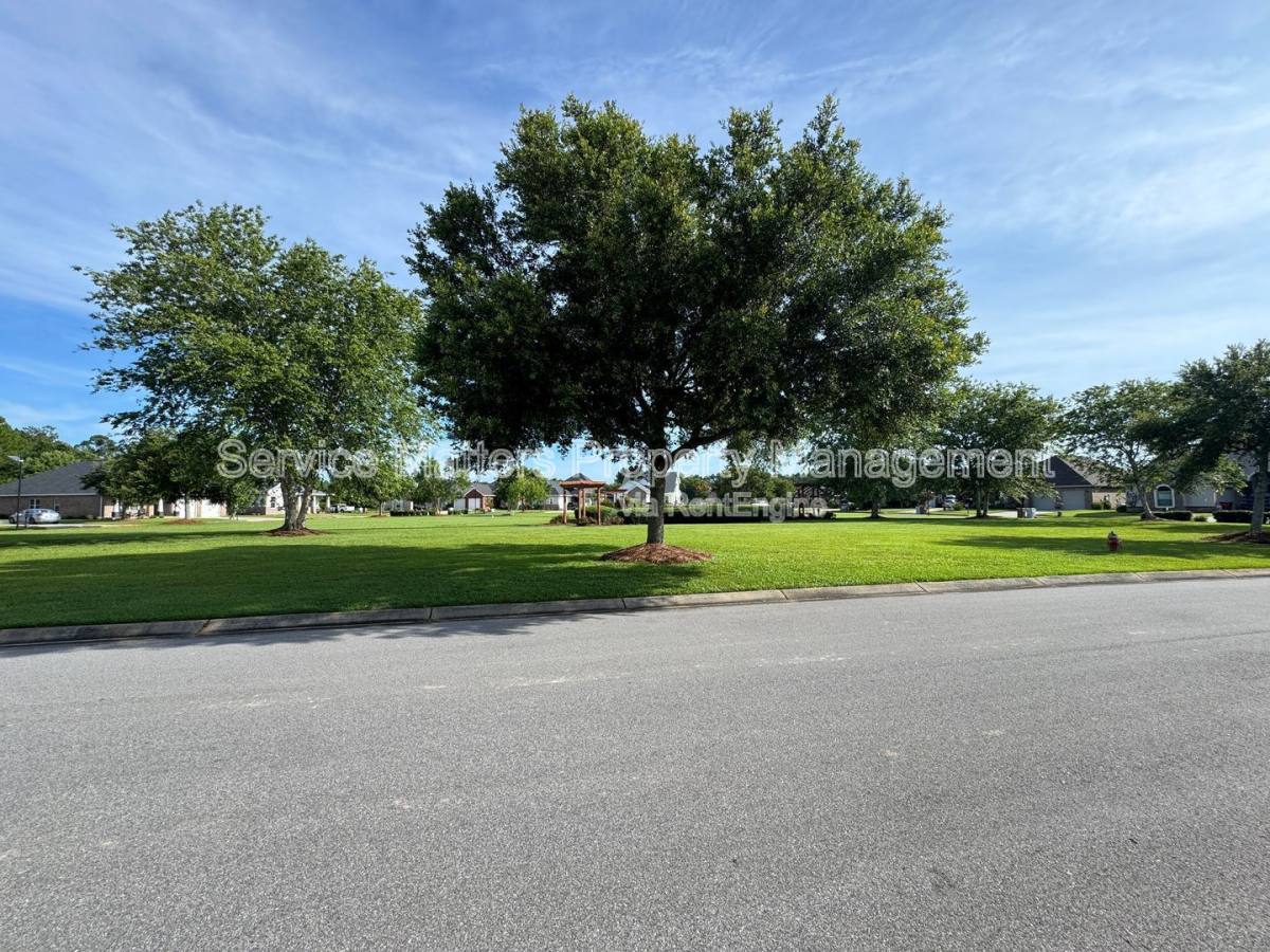 House for rent at 5402 New Abbey Lane, Milton, FL 32583