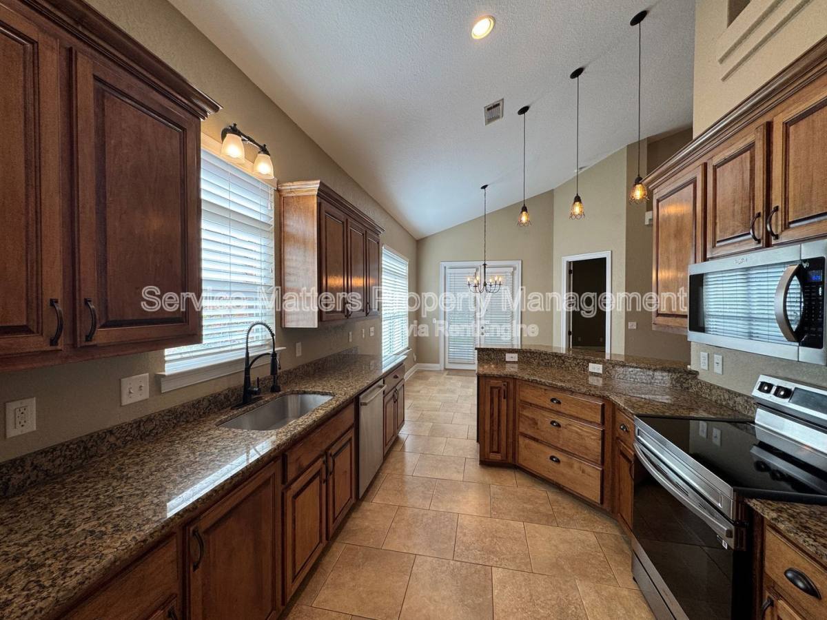 House for rent at 5402 New Abbey Lane, Milton, FL 32583