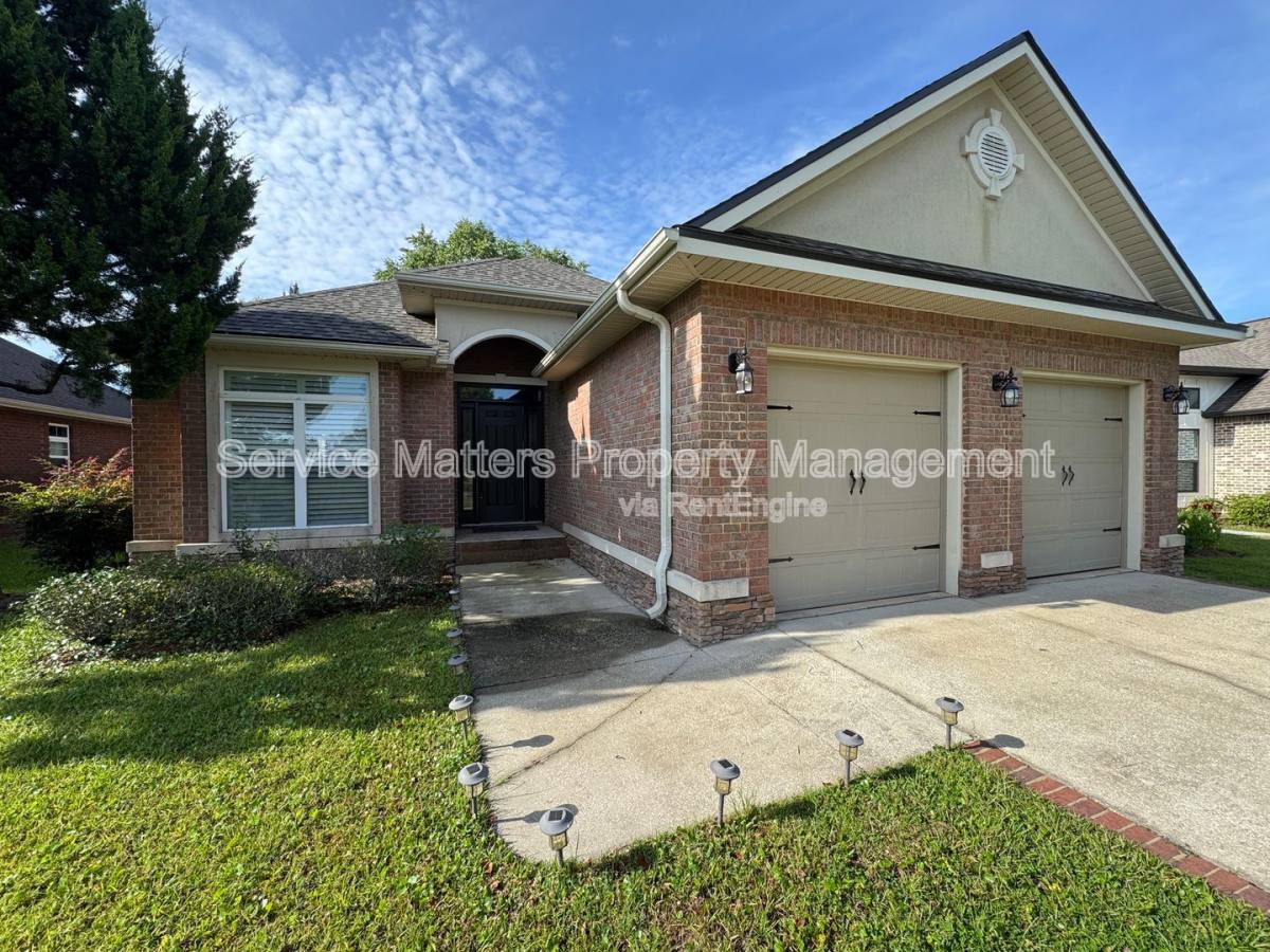 House for rent at 5402 New Abbey Lane, Milton, FL 32583