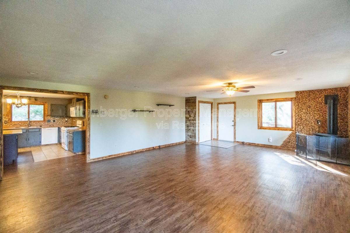 House for rent at 1407 W Spring Lane, Spokane, WA 99218