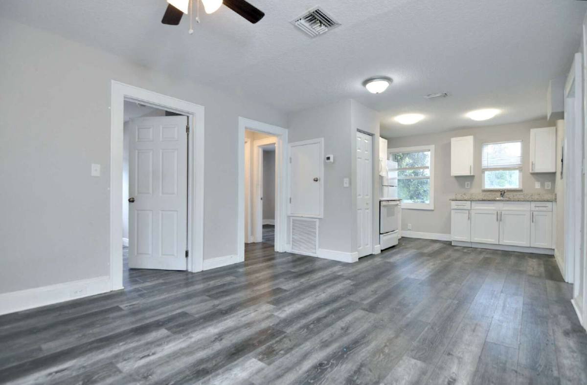 Apartment for rent at 912 Hart St #B, Clearwater, FL 33755