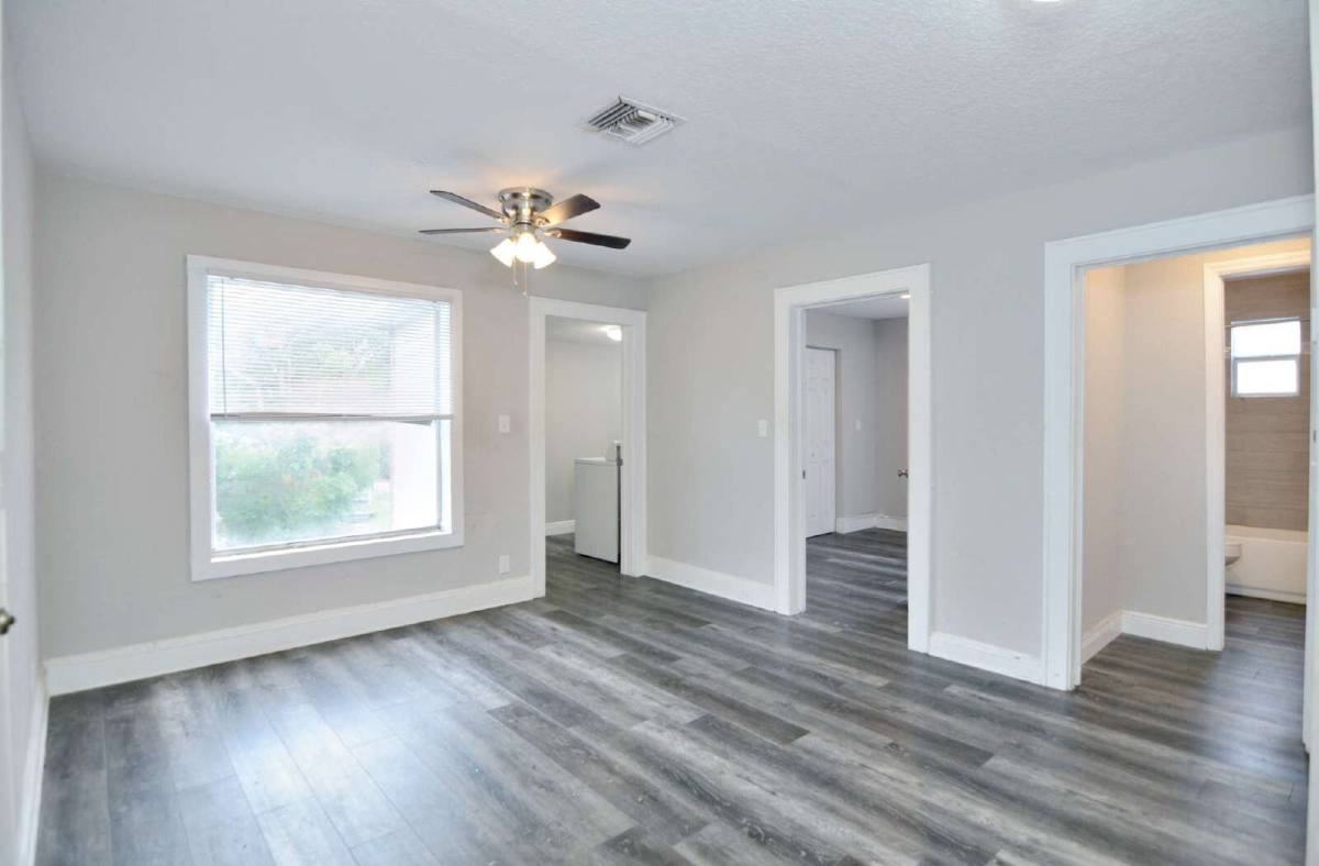 Apartment for rent at 912 Hart St #B, Clearwater, FL 33755