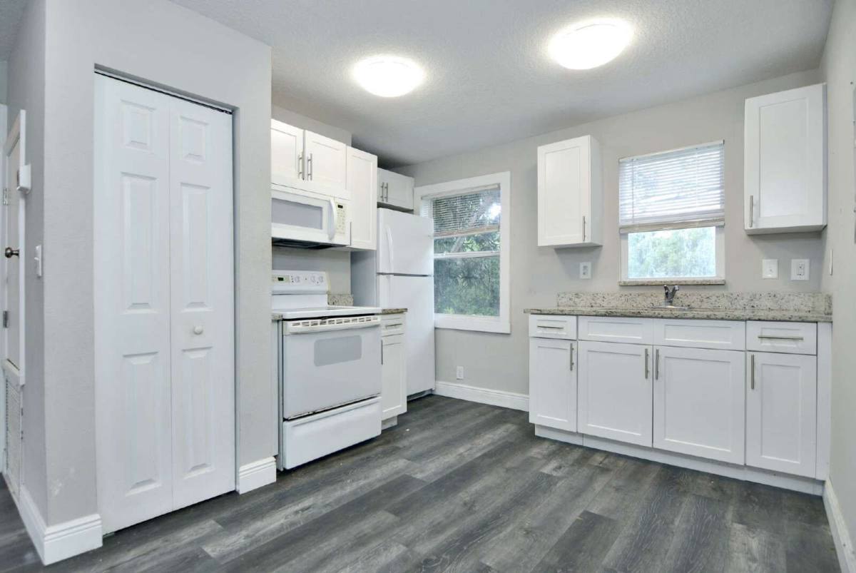 Apartment for rent at 912 Hart St #B, Clearwater, FL 33755