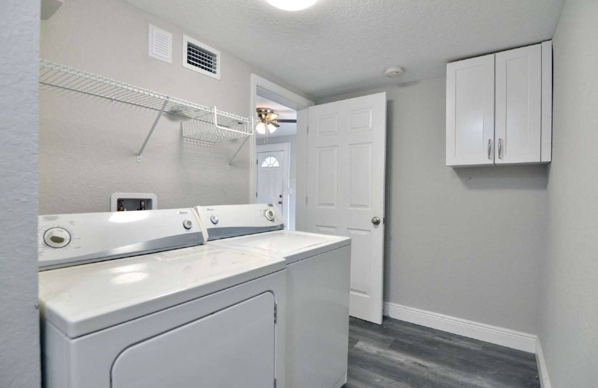 Apartment for rent at 912 Hart St #B, Clearwater, FL 33755