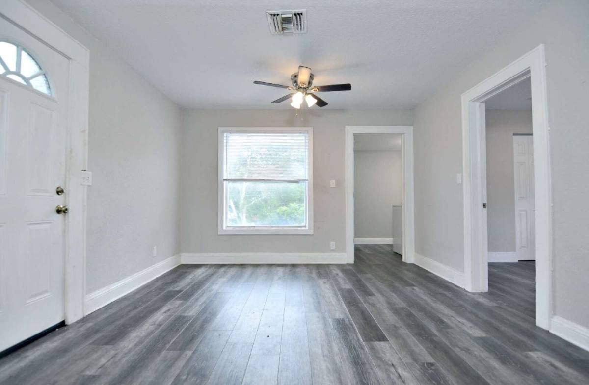 Apartment for rent at 912 Hart St #B, Clearwater, FL 33755