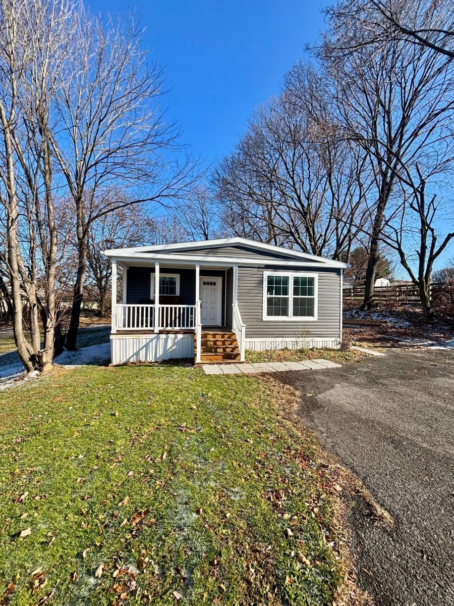 House for rent at 135 Church Rd, Lititz, PA 17543