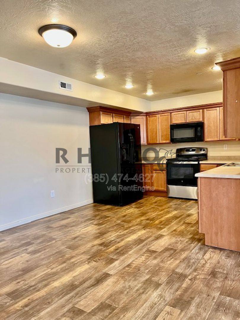 Condo for rent at 6941 Village River Lane #I 01, Midvale, UT 84047