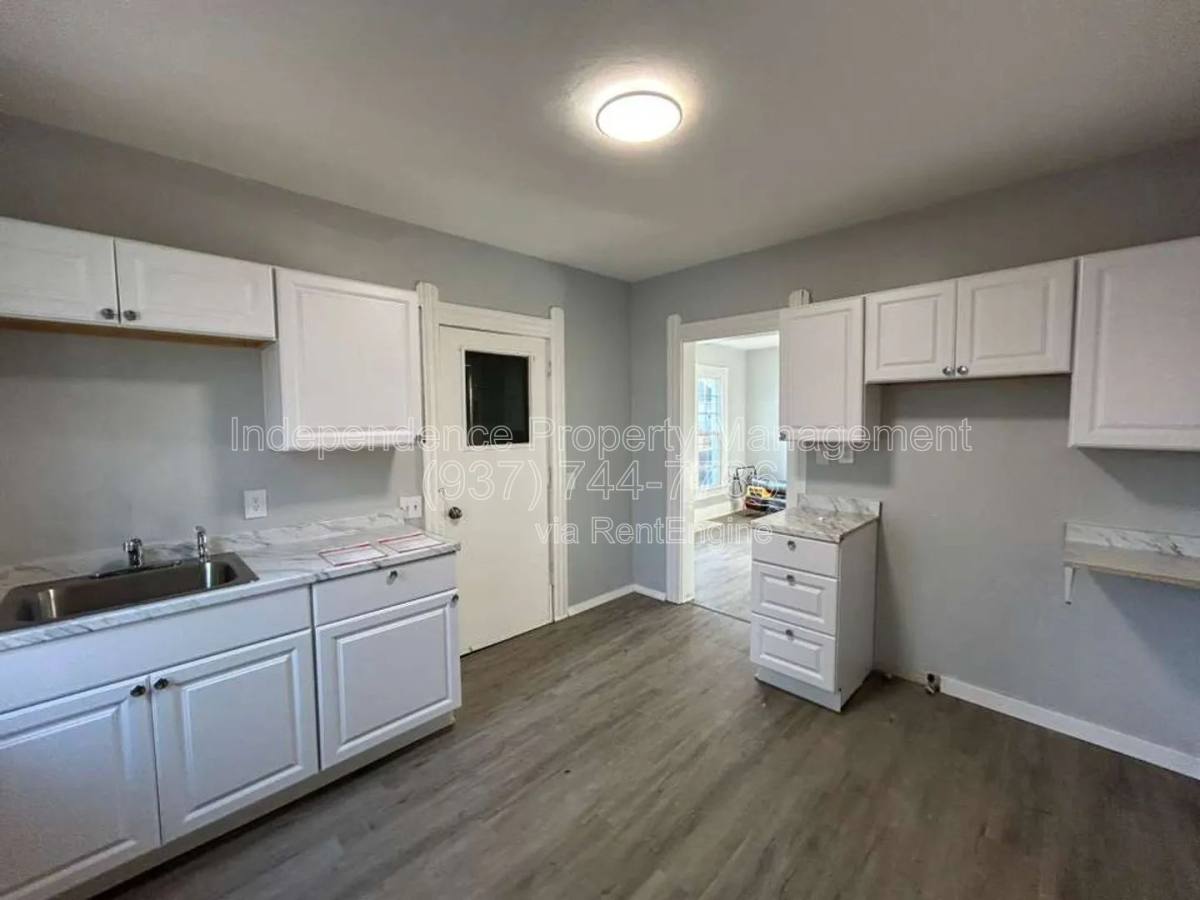 Apartment for rent at 200 E 31st St, Lorain, OH 44055
