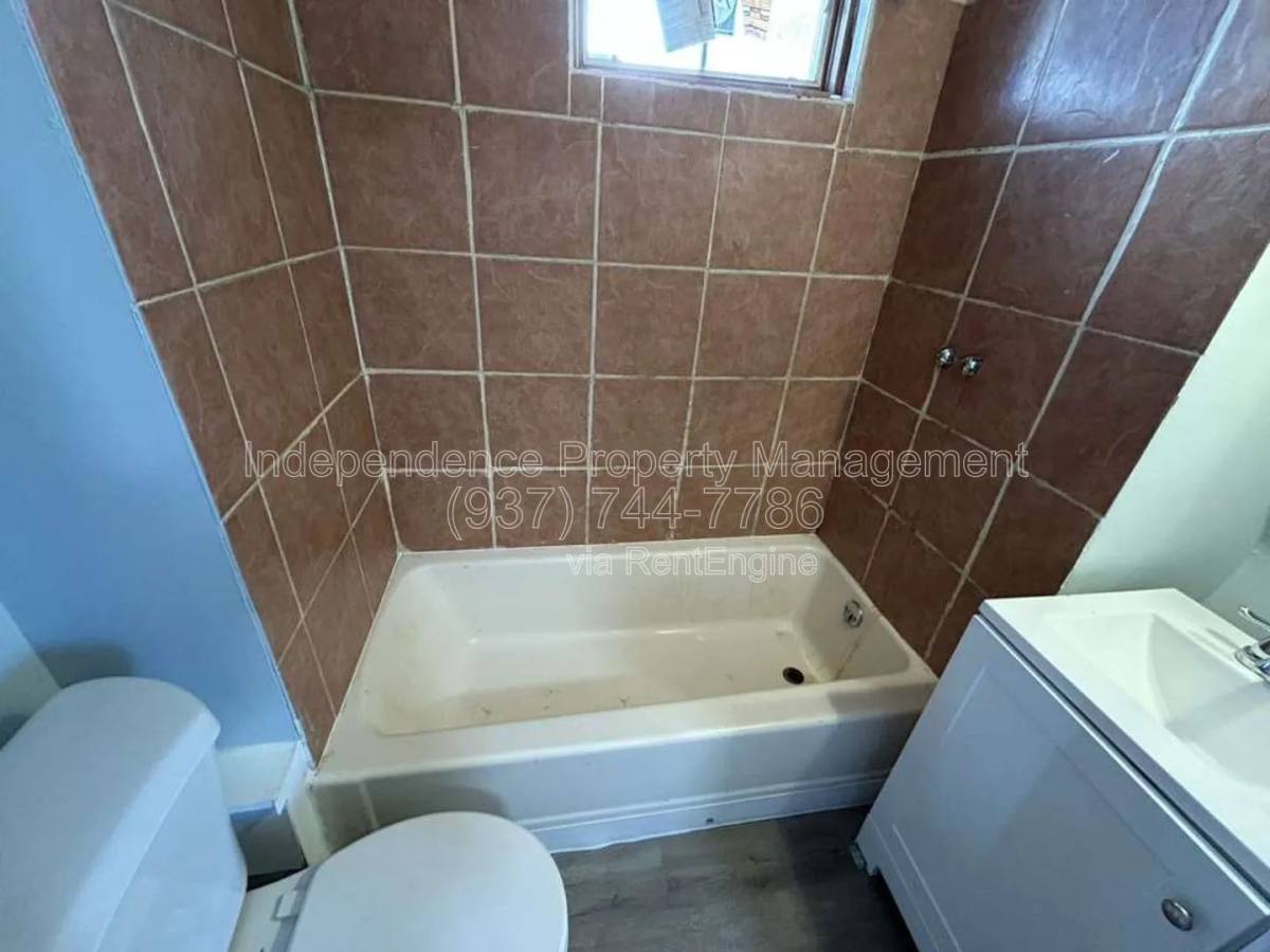 Apartment for rent at 200 E 31st St, Lorain, OH 44055