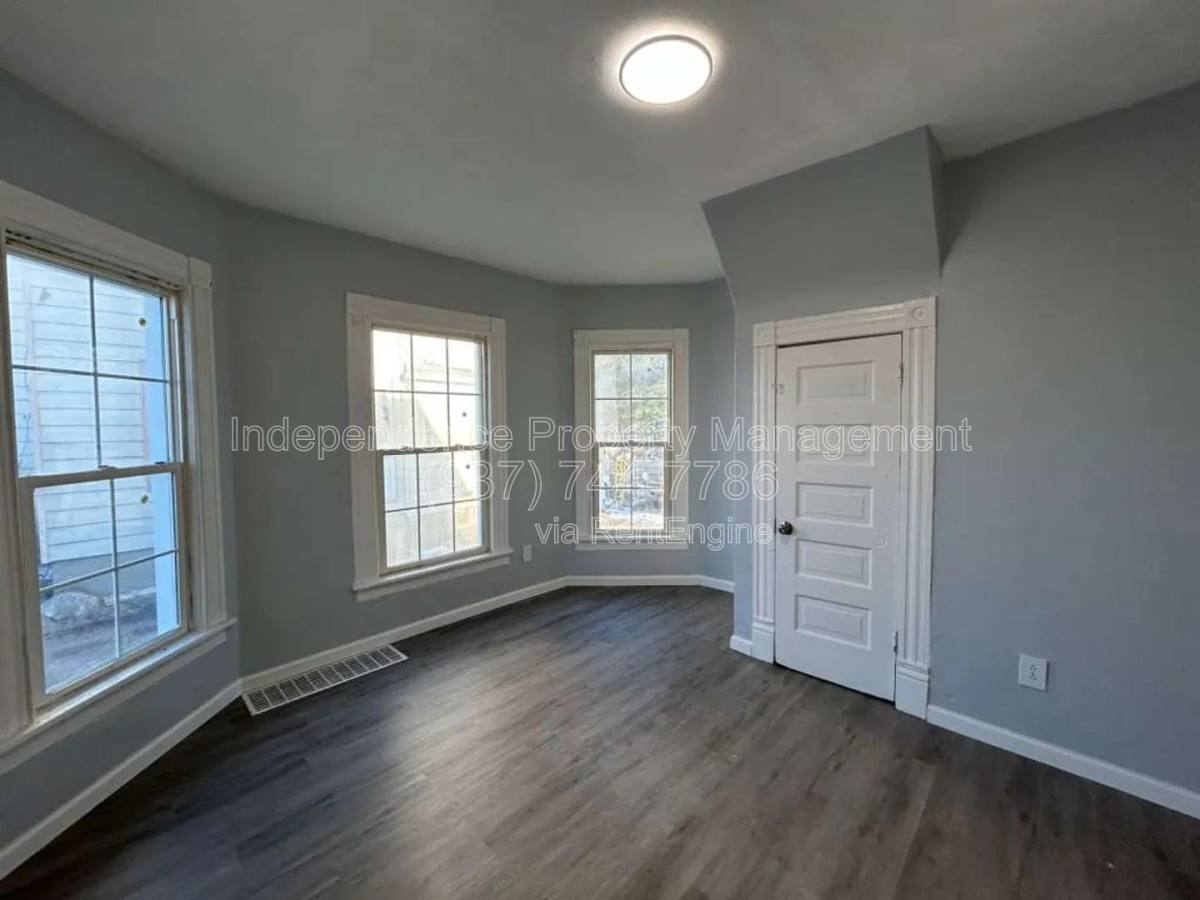 Apartment for rent at 200 E 31st St, Lorain, OH 44055