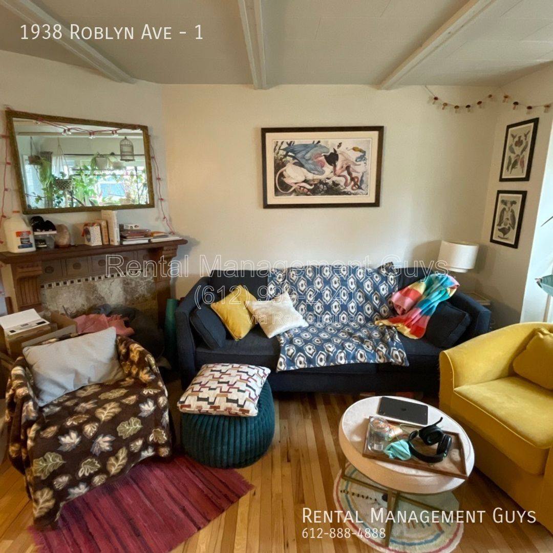 Apartment for rent at 1938 Roblyn Ave #1, Saint Paul, MN 55104