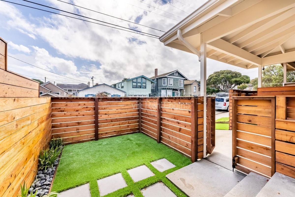 Apartment for rent at 226 Park St, Pacific Grove, CA 93950