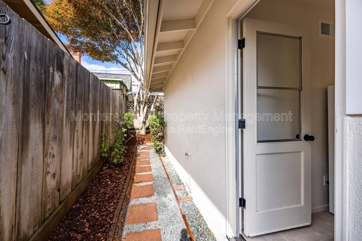 Apartment for rent at 226 Park St, Pacific Grove, CA 93950