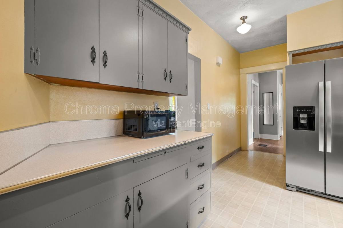 House for rent at 6933 N Interstate Ave, Portland, OR 97217