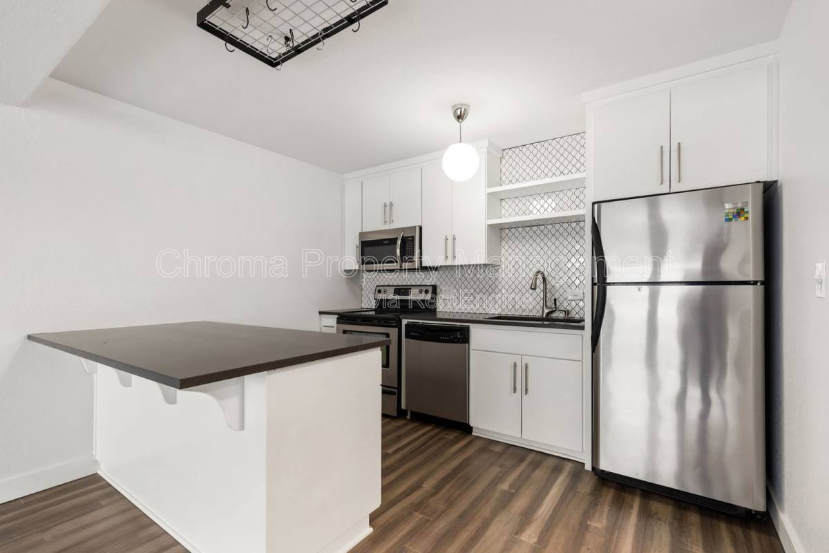 Condo for rent at 111 SW Harrison St #3E, Portland, OR 97201