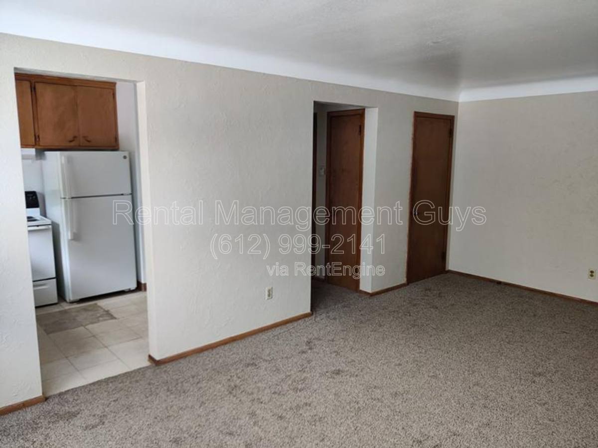 Apartment for rent at 435 Front Ave #7, Saint Paul, MN 55117
