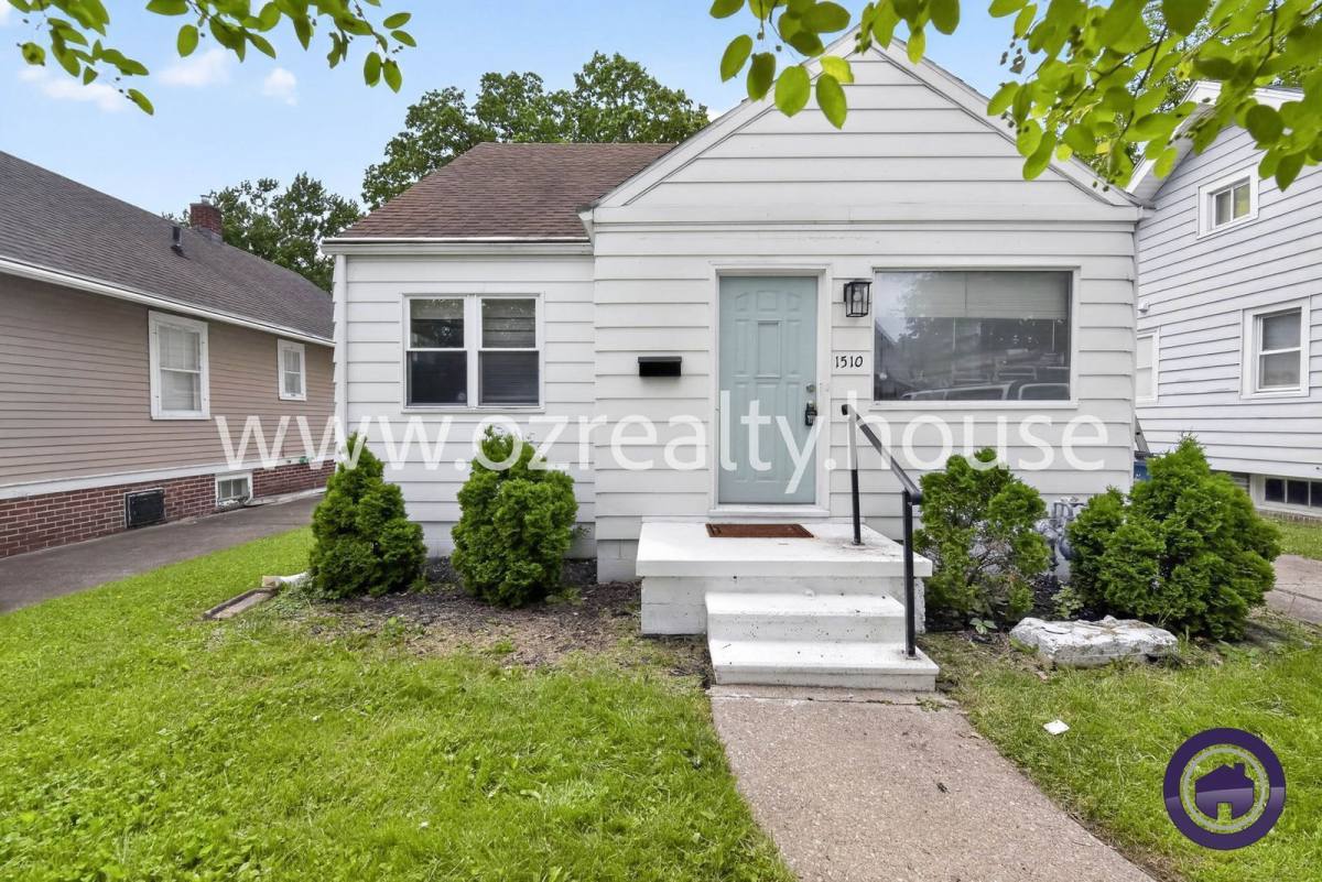 House for rent at 1510 Watova Rd, Toledo, OH 43614