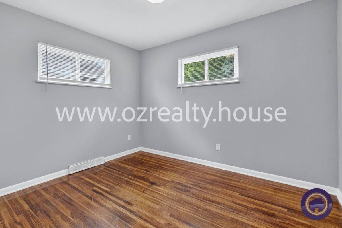 House for rent at 1510 Watova Rd, Toledo, OH 43614