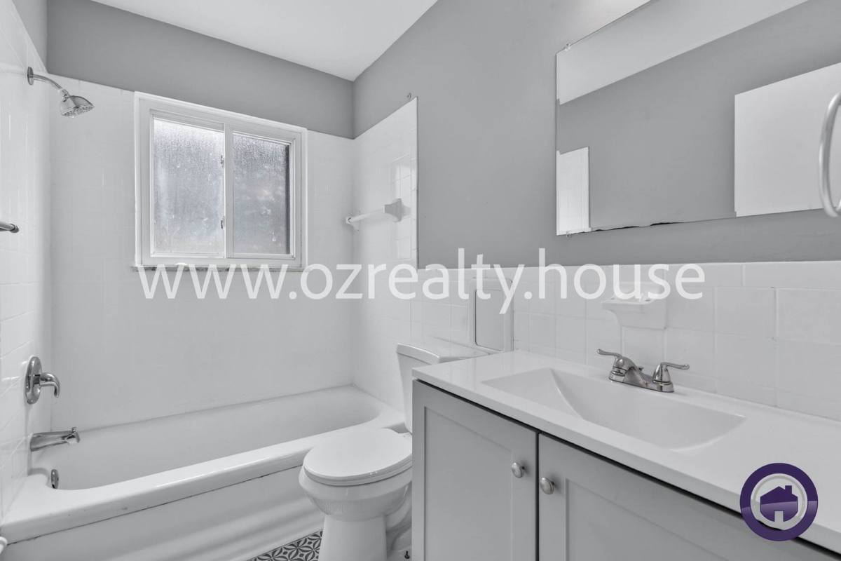 House for rent at 1510 Watova Rd, Toledo, OH 43614