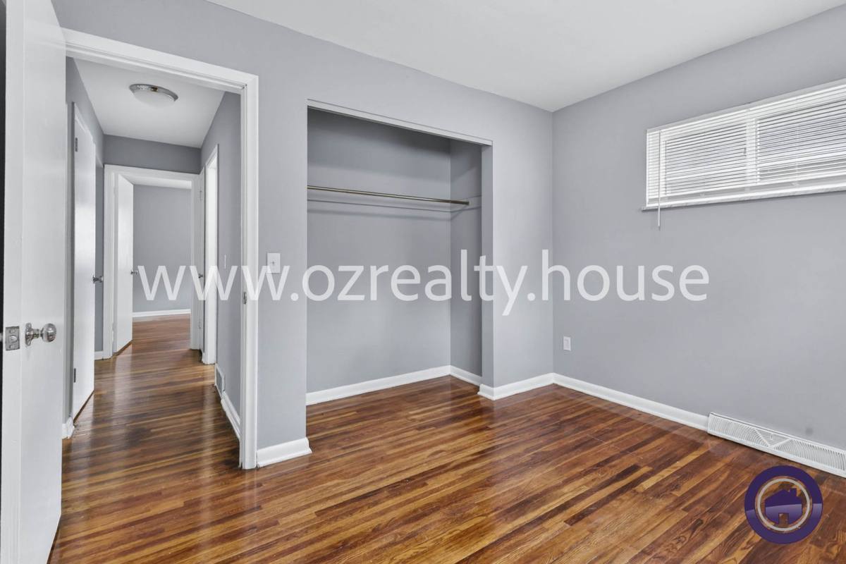 House for rent at 1510 Watova Rd, Toledo, OH 43614