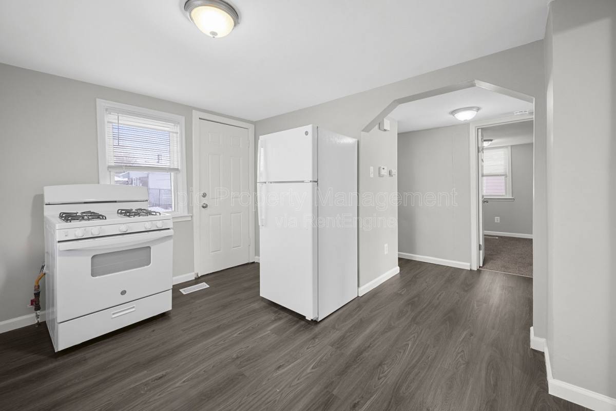 House for rent at 21930 Elroy Ave, Warren, MI 48089