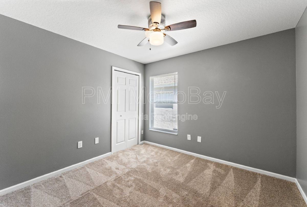 House for rent at 1010 Summer Breeze Dr, Brandon, FL 33511