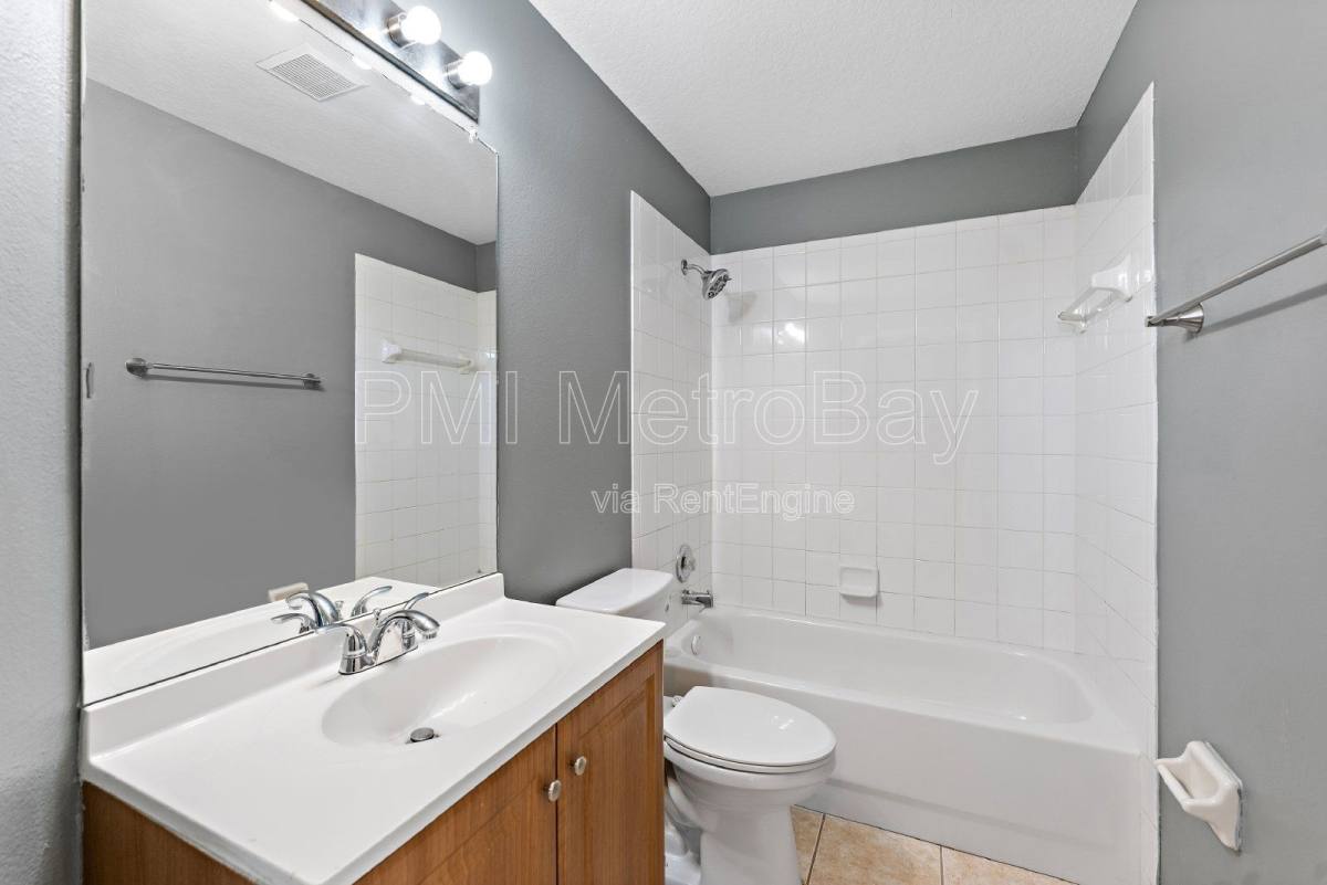 House for rent at 1010 Summer Breeze Dr, Brandon, FL 33511