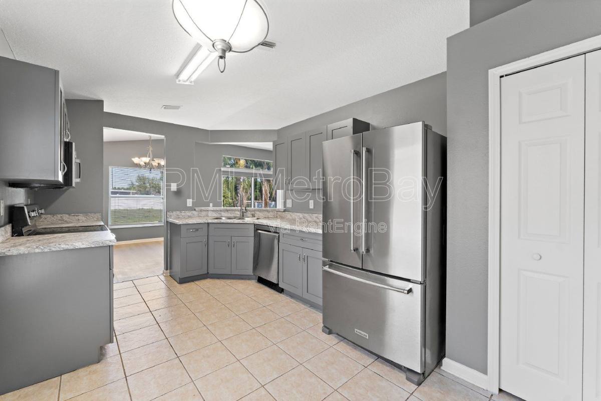 House for rent at 1010 Summer Breeze Dr, Brandon, FL 33511