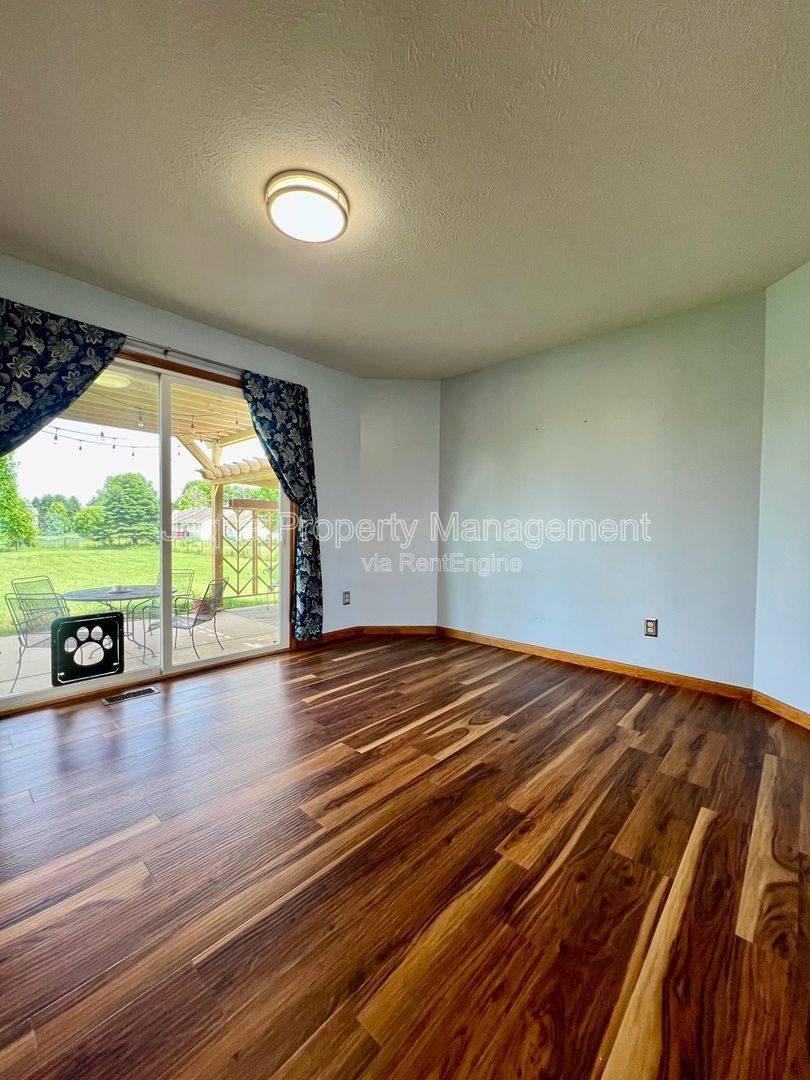 House for rent at 53641 Rolling Meadow Blvd, Paw Paw, MI 49079