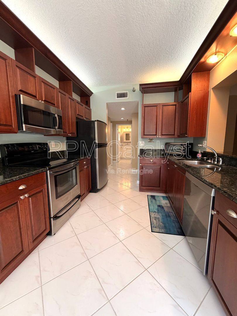 Condo for rent at 7902 Sailboat Key Blvd S #108, Saint Petersburg, FL 33707