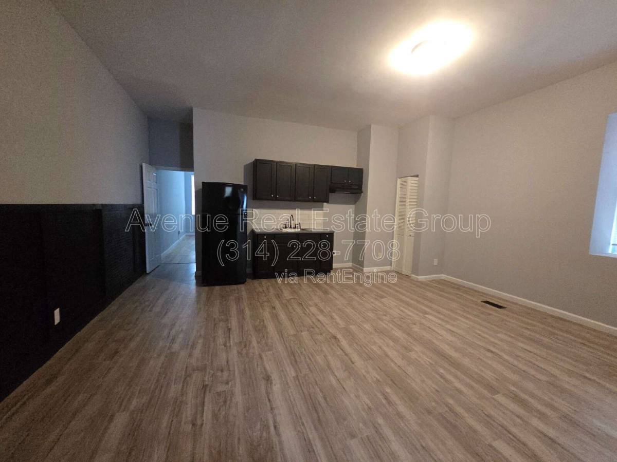 Apartment for rent at 5040 Lotus Ave #1W, Saint Louis, MO 63113