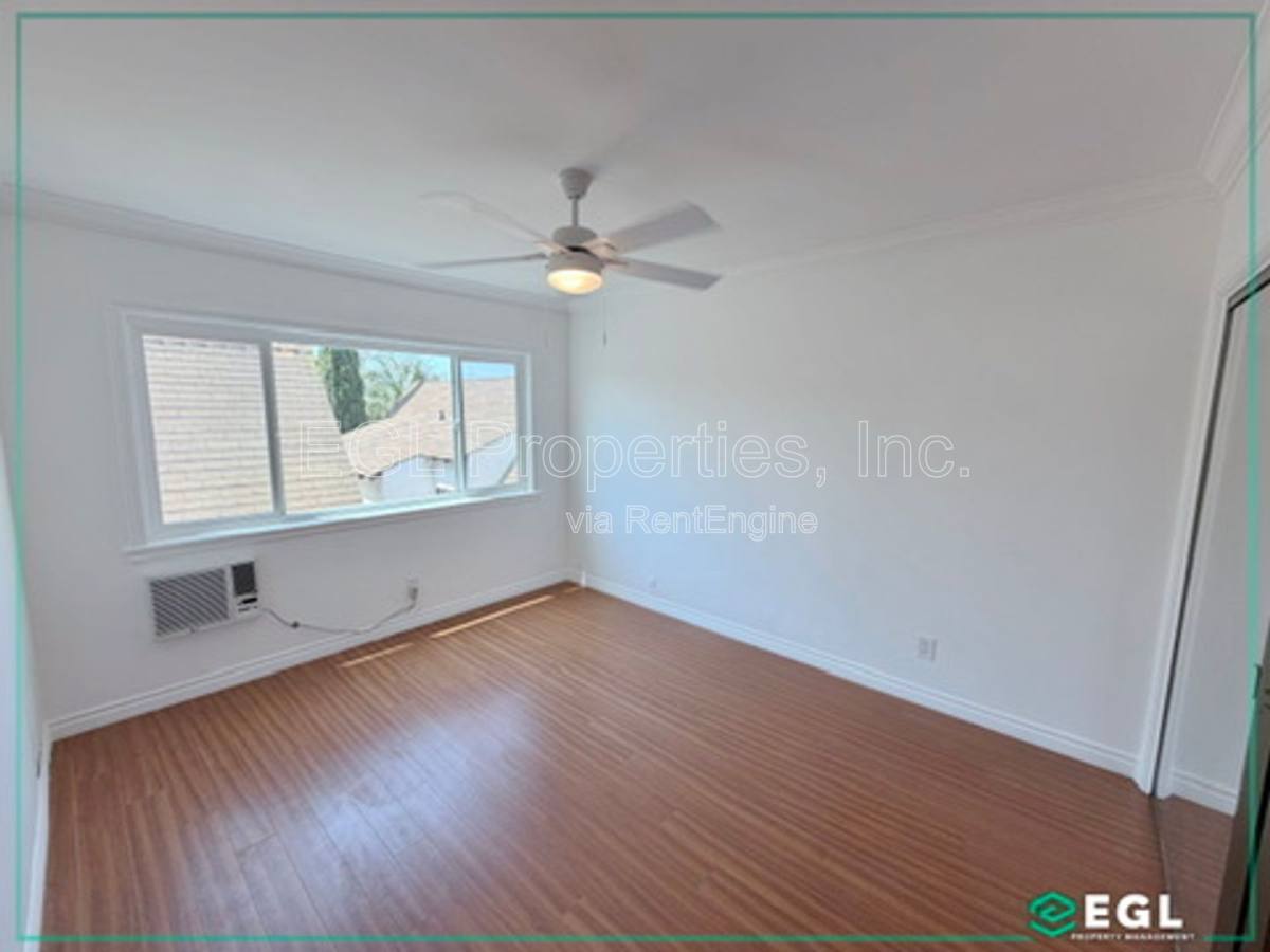 Apartment for rent at 1032 N Gardner St #17, Los Angeles, CA 90046