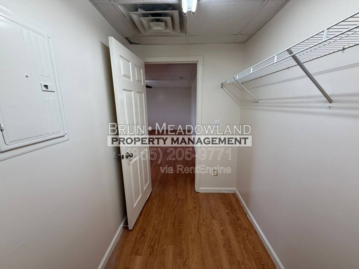 Apartment for rent at 1825 Meadowland Lane E, Louisville, TN 37777