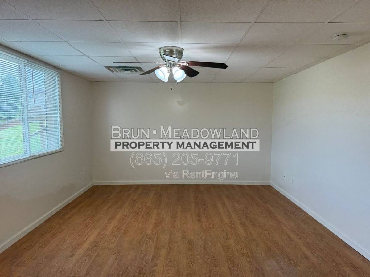 Apartment for rent at 1825 Meadowland Lane E, Louisville, TN 37777
