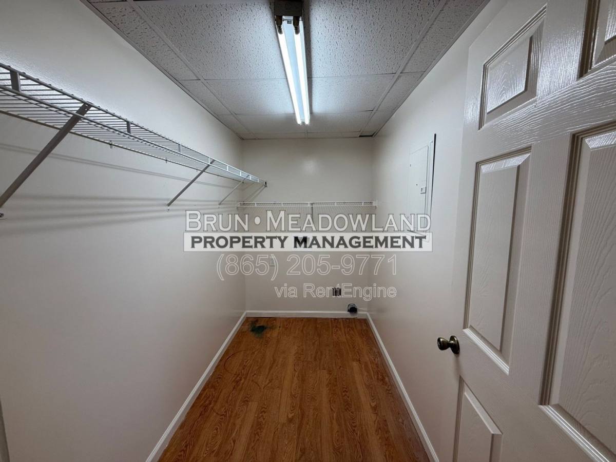 Apartment for rent at 1825 Meadowland Lane E, Louisville, TN 37777