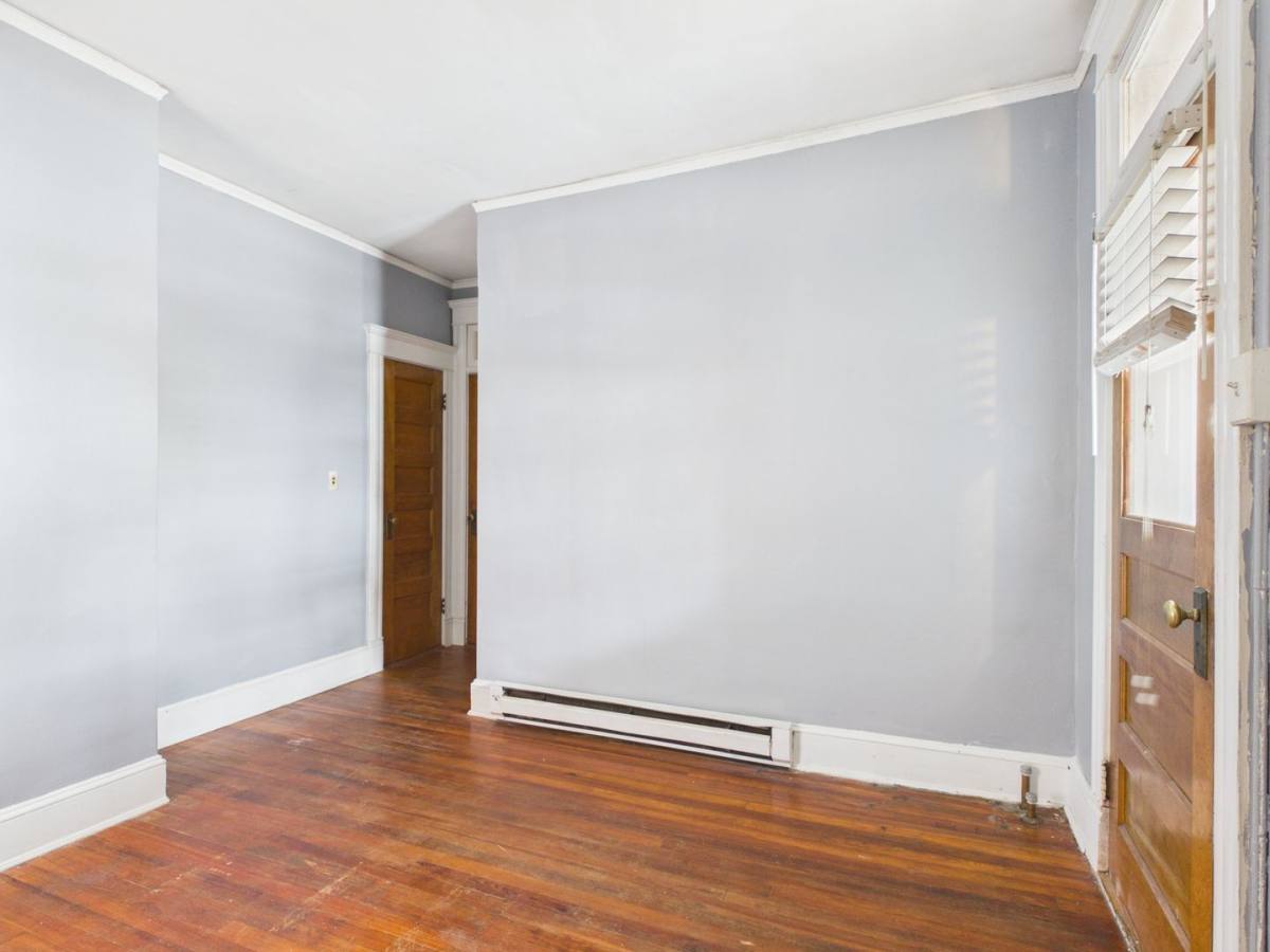 Apartment for rent at 19 S Arthur Ashe Blvd #3, Richmond, VA 23220