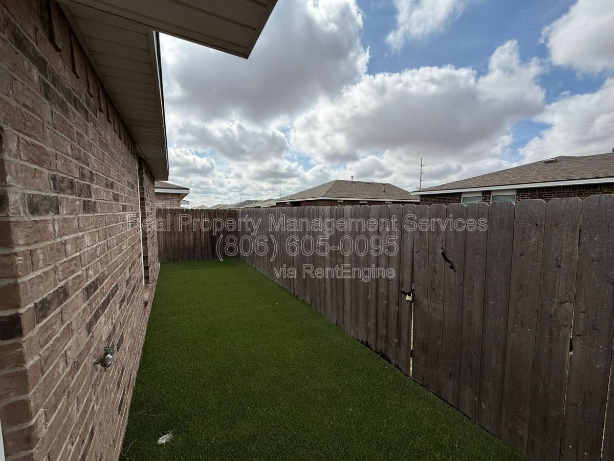 Apartment for rent at 7541 33rd St, Lubbock, TX 79407