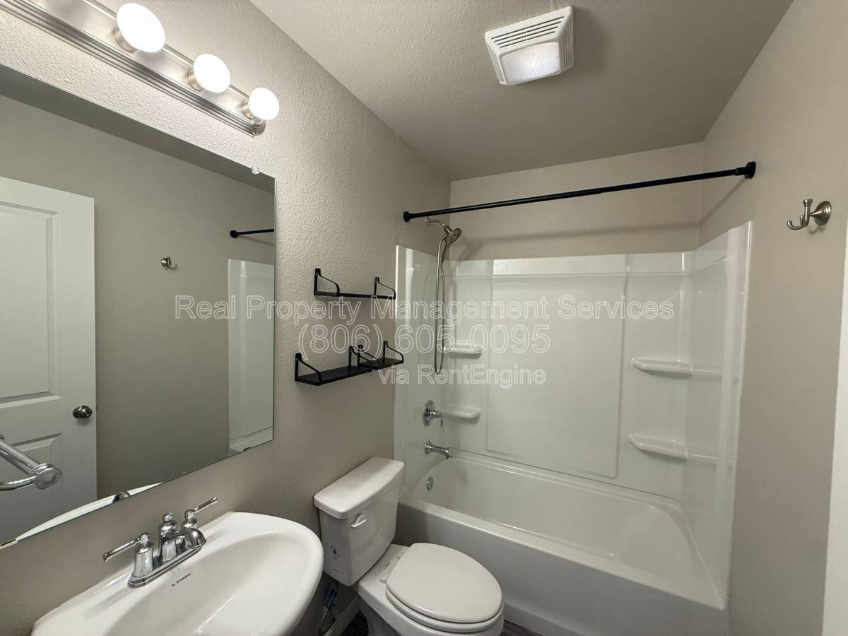 Apartment for rent at 7541 33rd St, Lubbock, TX 79407
