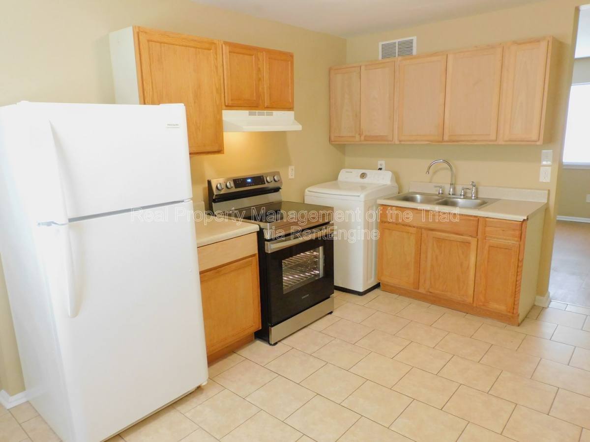 Apartment for rent at 4302 Parker St E, Greensboro, NC 27405