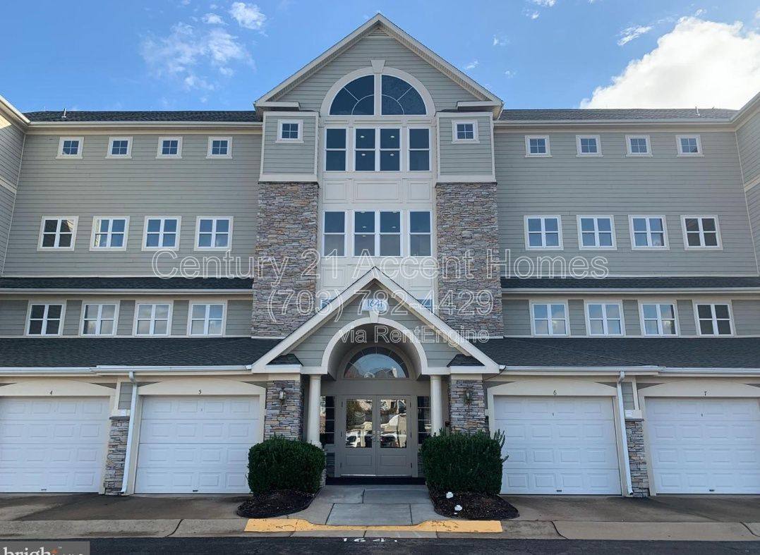 Apartment for rent at 1641 Ladue Court #102, Woodbridge, VA 22191