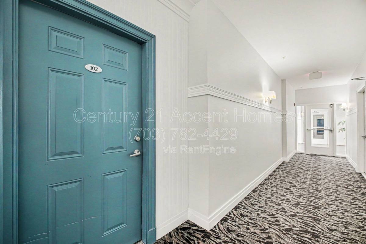 Apartment for rent at 1641 Ladue Court #102, Woodbridge, VA 22191