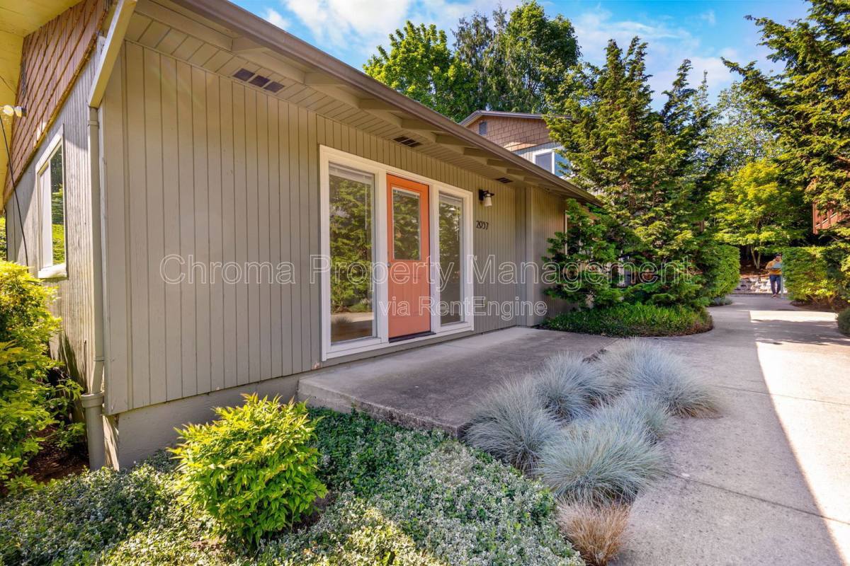 Condo for rent at 2937 SW Miles St #2, Portland, OR 97219