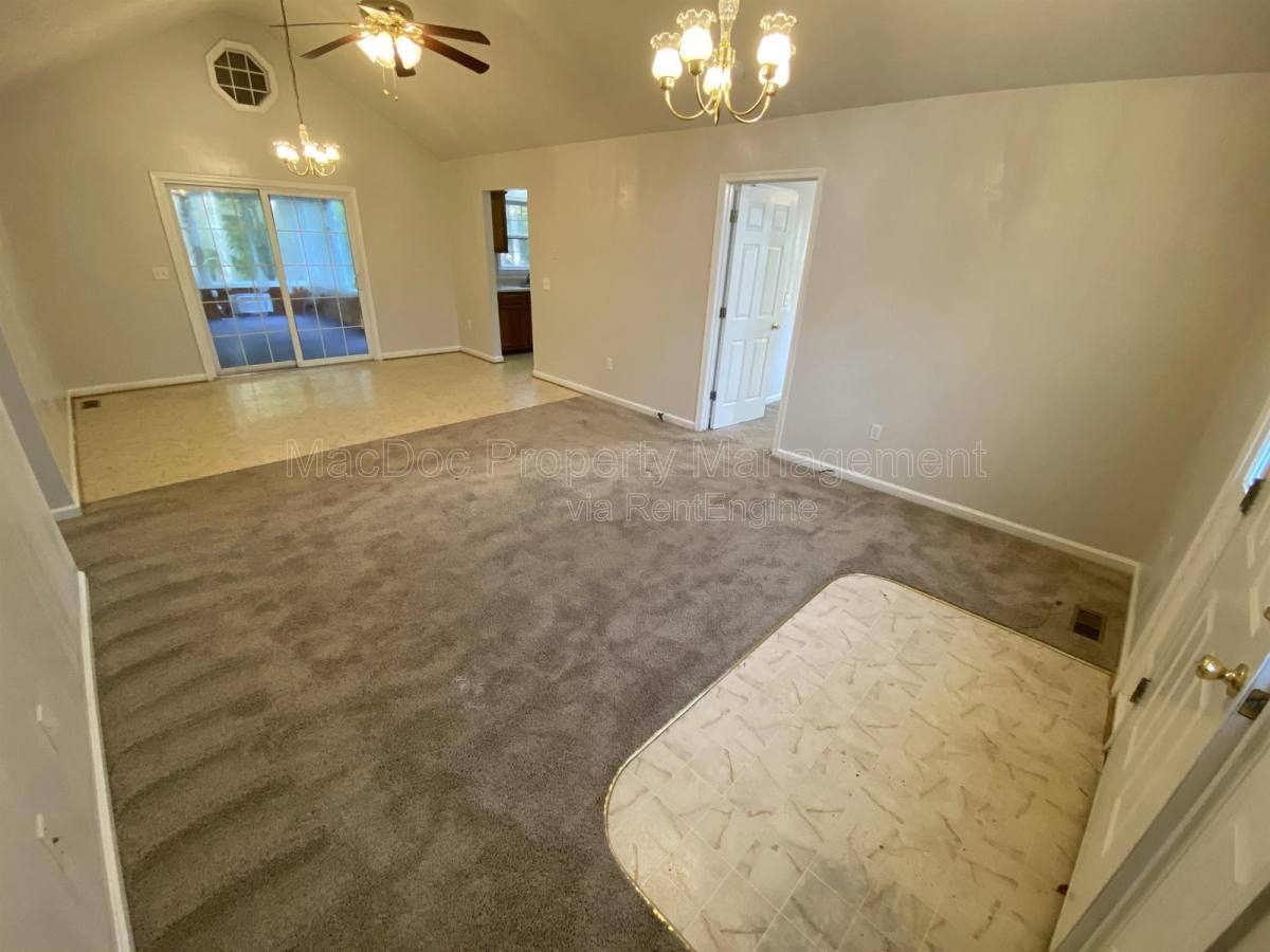 House for rent at 211 Cedar Ridge Dr, Ruther Glen, VA 22546