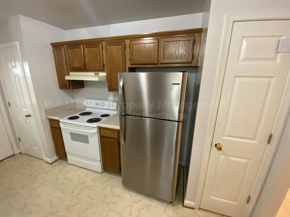 House for rent at 211 Cedar Ridge Dr, Ruther Glen, VA 22546
