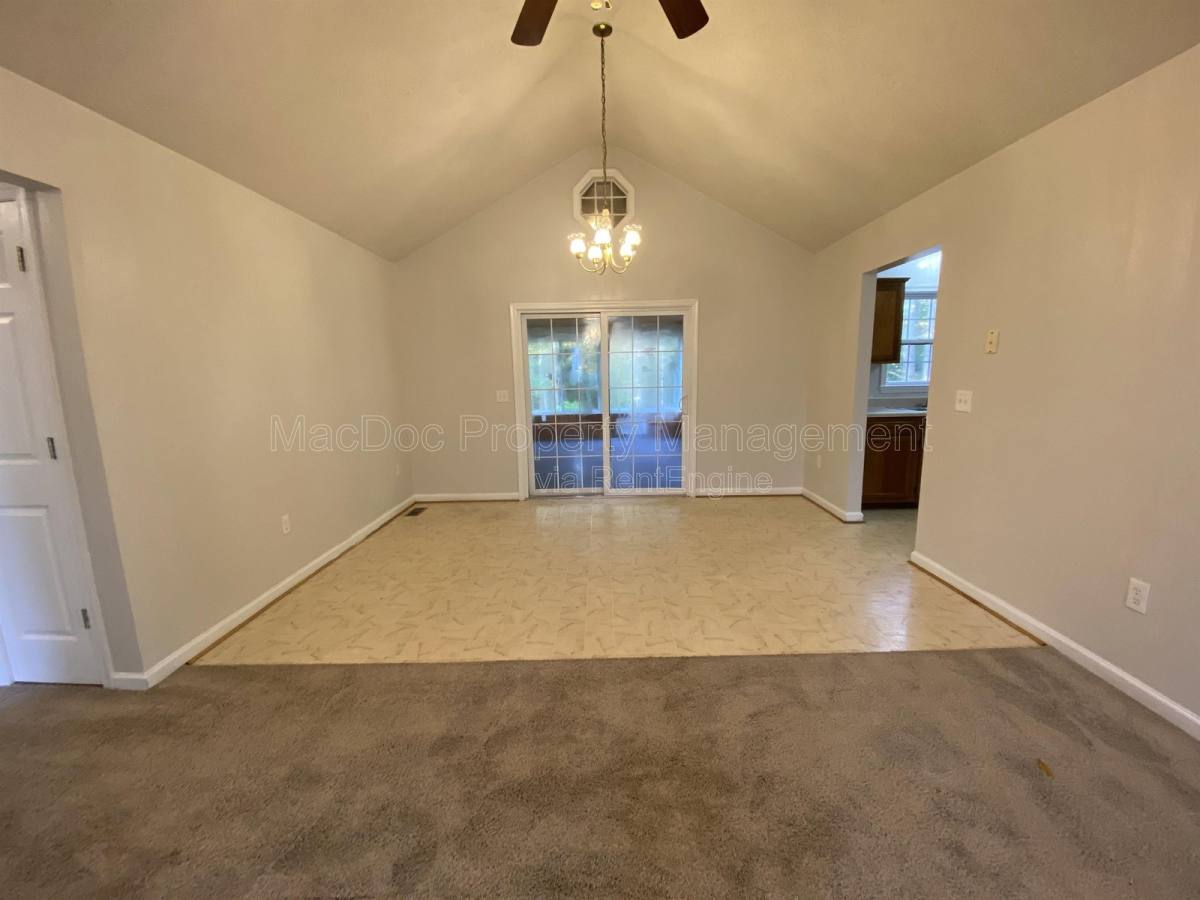 House for rent at 211 Cedar Ridge Dr, Ruther Glen, VA 22546
