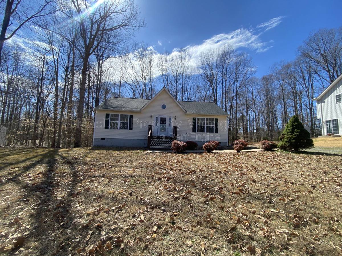 House for rent at 211 Cedar Ridge Dr, Ruther Glen, VA 22546