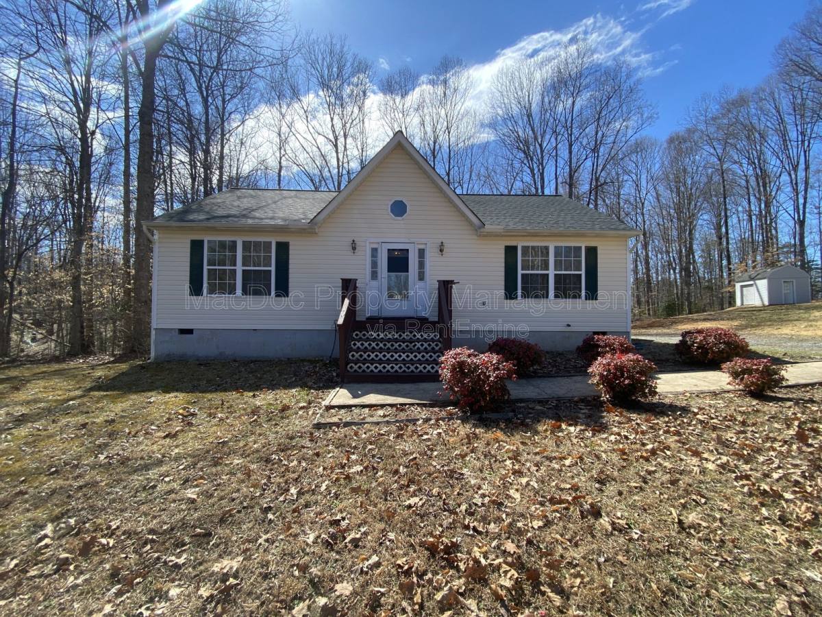 House for rent at 211 Cedar Ridge Dr, Ruther Glen, VA 22546